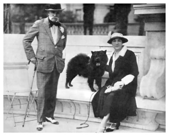 犬　ツーショ Vintage Dog Photo of Couple With Their Chow C.1910 Note Card J-1