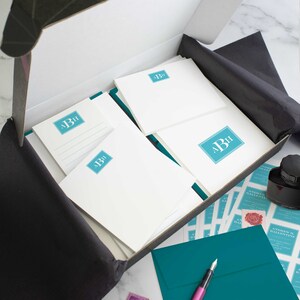 Armario de oficina tradicional personalizado para hombre, set de regalo con cartas en caja / MONOGRAMA GRABADO