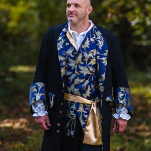 Renaissance Pirate coat perfect costume for a pirate or a prince image 3
