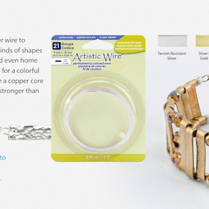 Pode incluir: Um pacote de fio plano Artistic Wire de calibre 21, uma pulseira prateada com um elo texturizado em forma de infinito e uma pulseira dourada com barras metálicas retangulares e pequenas contas cor de âmbar com fecho lagosta.