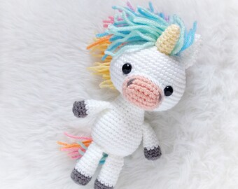 CROCHET UNICORN PATTERN - Rainbow Amigurumi Unicorn Pattern, English only, Beginner friendly