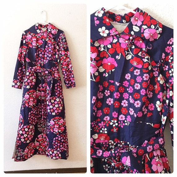 Vintage 70s Mod Bright Floral House Coat Robe Dres