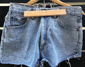 Vintage Levis 504 shorts, high waist,  Size 30, Acid Wash, Made in UK