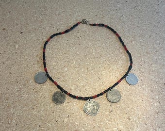 Coin & beads necklace red and black