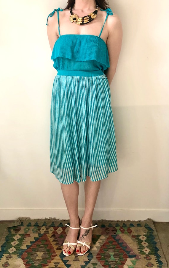 2 Piece Knit Suit. Italian 70's Disco. Size M. Chi
