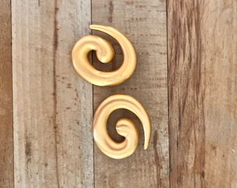 Swirl Earrings Vintage, 80s, post earrings, gold color