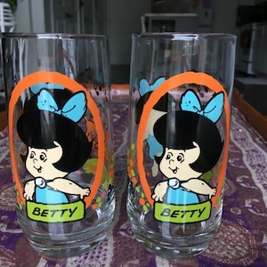 Pizza Hut Flintstones Glasses, Hanna Barbera 1980s Collectible Cup, Vintage Cartoon
