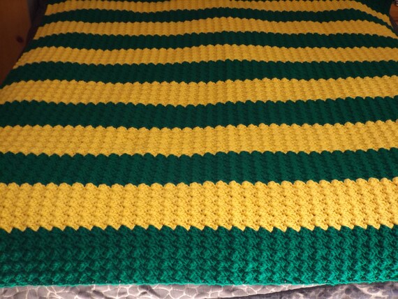 Green and gold blanket hotsell