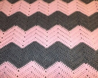 Pink and Gray Chevron Baby Blanket/Pink Crocheted Baby Afghan/Pink and Gray Zig Zag Blanket/Pink and Gray Crocheted Ripple Baby Afghan