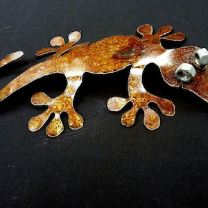 Metalen Gekko Sculptuur - 9&quot;x 15&quot; Gekko - Hagedis - Metalen Sculptuur - Muur Schans - Metalen Hagedis - Metaalbewerking - Dierlijke Kunst - Kunst aan de Muur