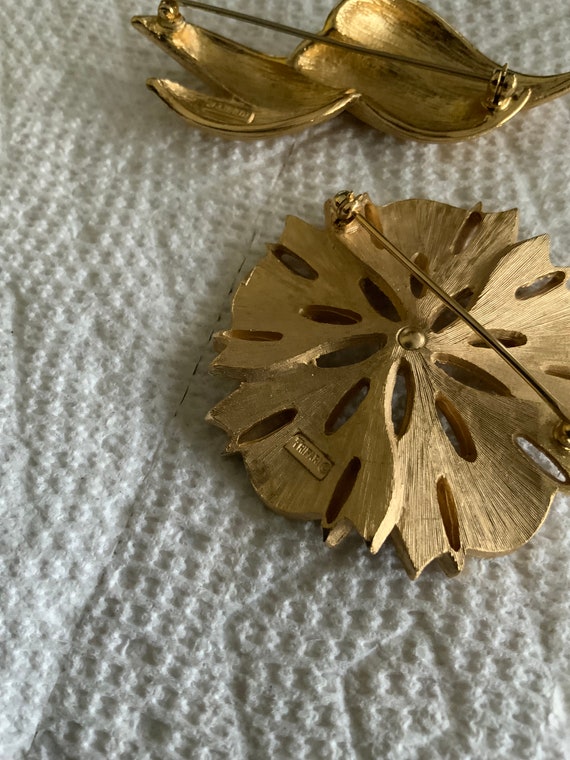 2 Signed Goldtone Vintage Brooches- Trifari - Mon… - image 4