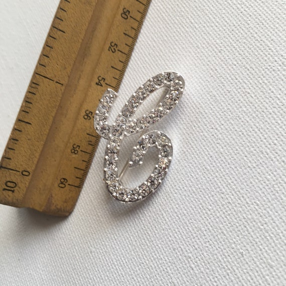 Avon Rhinestone Initial C Brooch - image 2