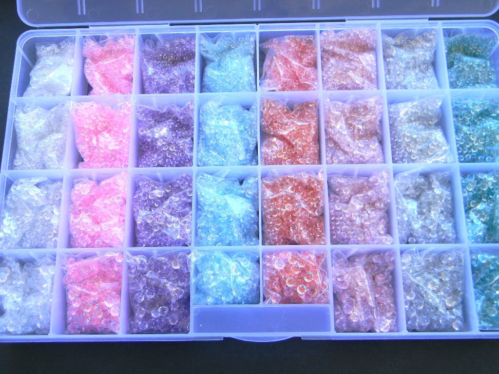 64,000 2MM Jelly Resin Rhinestones Assorted Colors Box SS6 Starter Box  Bling Collection Set Nonhotfix Faceted Embellishments Clear Case