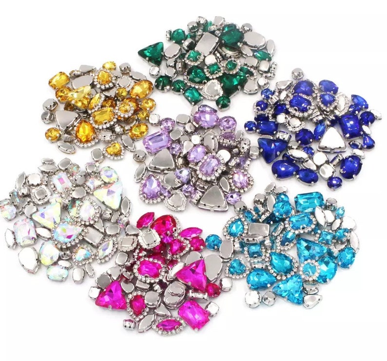 50pcs Strass Coudre irrégulier Miroir Acrylique Piece Rhinétone Rouge