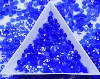 CLEARANCE  Glow in the Dark Sapphire Resin Rhinestones Flatback Bling 3mm 4MM 5mm  Choose Size Nonhotfix