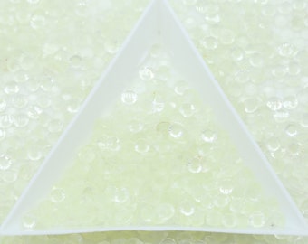 CLEARANCE  Glow in the Dark  Transparent  Resin Rhinestones Flatback Bling 3mm 4MM 5mm  Choose Size Nonhotfix