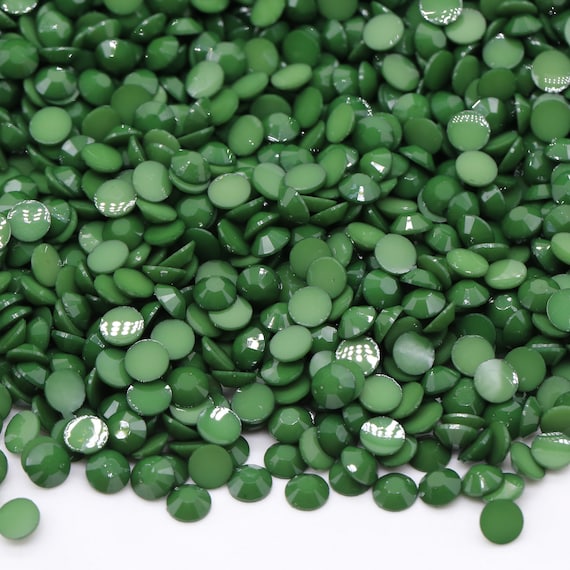OPAQUE HUNTER GREEN Flatback Jelly Resin Rhinestones with No Ab Coating  Choose Size 2mm 3mm 4mm 5mm or 6mm Bling Embellishments Nonhotfix