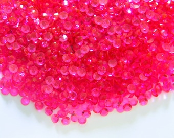 Abstand TRANSPARENTE SOLID Fushia Flatback Harz Strasssteine ohne AB-Beschichtung Wählen Sie Größe und Farbe Facettierte Bling