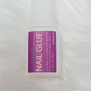 Nail Glue Long Lasting NO UV Lamp Needed Dries Fast Lasts Up to 2 weeks Works for Acrylic & Press On Nails