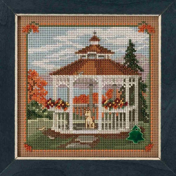 Country Quilts Beaded Counted Cross Stitch Kit Mill Hill MH141621 Buttons /& Beads 2016 Autumn