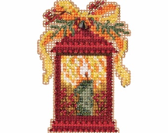 Christmas Lantern Cross Stitch Ornament Kit Mill Hill 2019 Winter Holiday MH181934