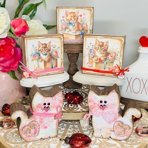 Gatito de San Valentín o letrero de madera con diseño hecho a mano, adorable idea de regalo para amantes de los gatos, bandeja de niveles de febrero con decoración temática de amor, elegante detalle de gatito.