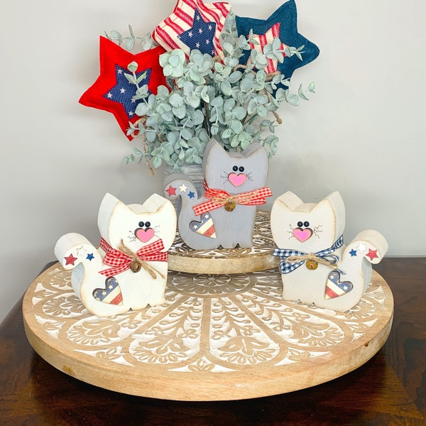 Patriotic Kitten Shelf Sitter Decoration, Cat Lover Handcrafted Wooden Gift, Americana Year Around Decor, Rustic Wood Red White & Blue Decor