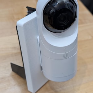 Single Gang mounting adapter for Unifi G5 flex and G3 flex cameras
