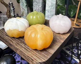 Calabazas de cristal talladas: jade limón, calcita amarilla y cuarzo rosa / Decoración otoñal, cristales de Halloween, regalos de brujas