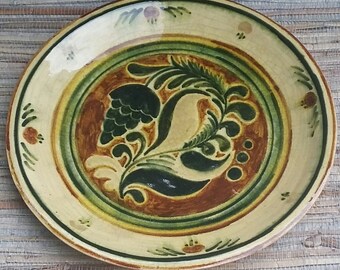 Vintage Edna Lewis Hand Thrown Yellow Ware Pottery Plate With Folk Art Design