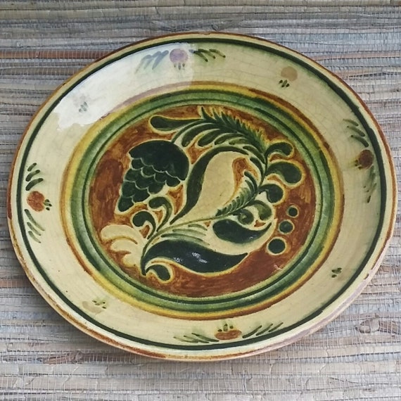 Vintage Edna Lewis Hand Thrown Yellow Ware Pottery Plate With Folk Art Design