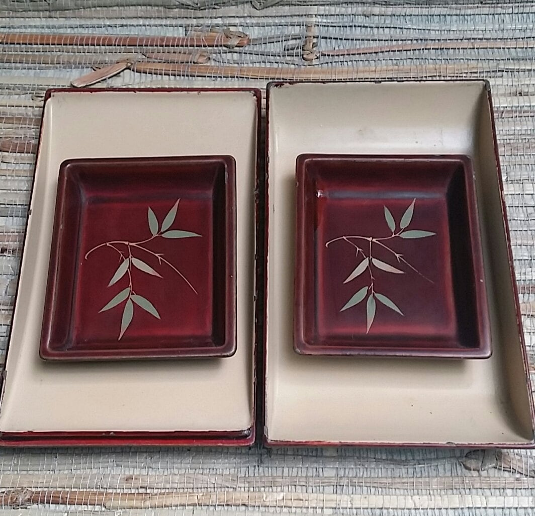 Maruni Metal Based Lacquerware Cigarette Box & Ashtrays Made In