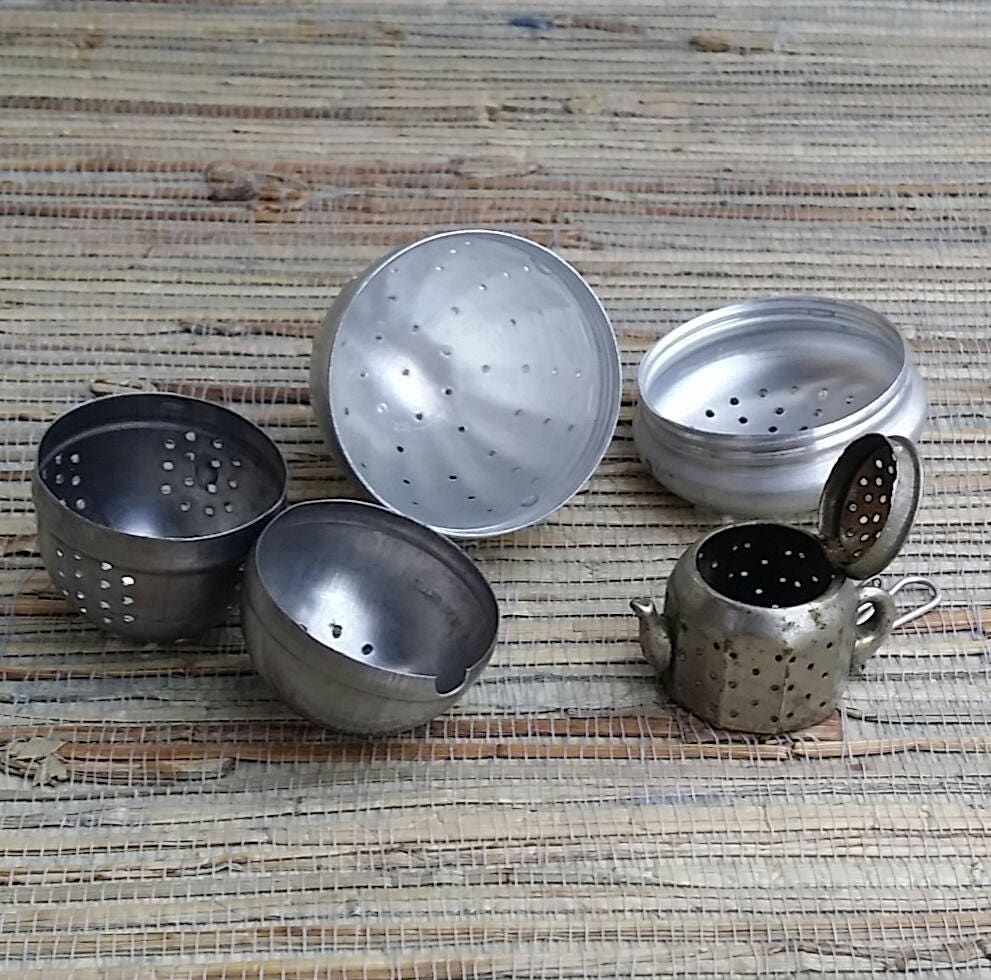 Group of 3 Vintage Tea Balls/Infusers Metal