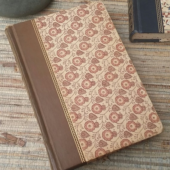 Vintage Book "The Pocket Book Of Quotations" Henry Davidoff Collector's Edition Pocket Books, Inc. New York Pretty Floral Book