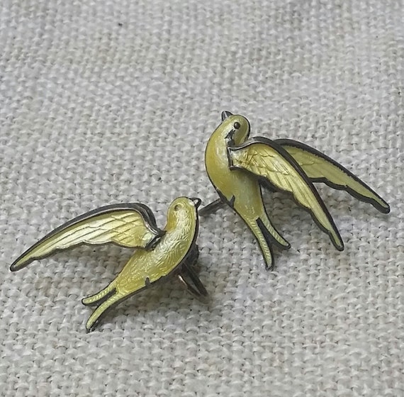Hans Myhre Yellow Enameled Silver Bird/Swallow Screw Back Earrings 1950s Norway