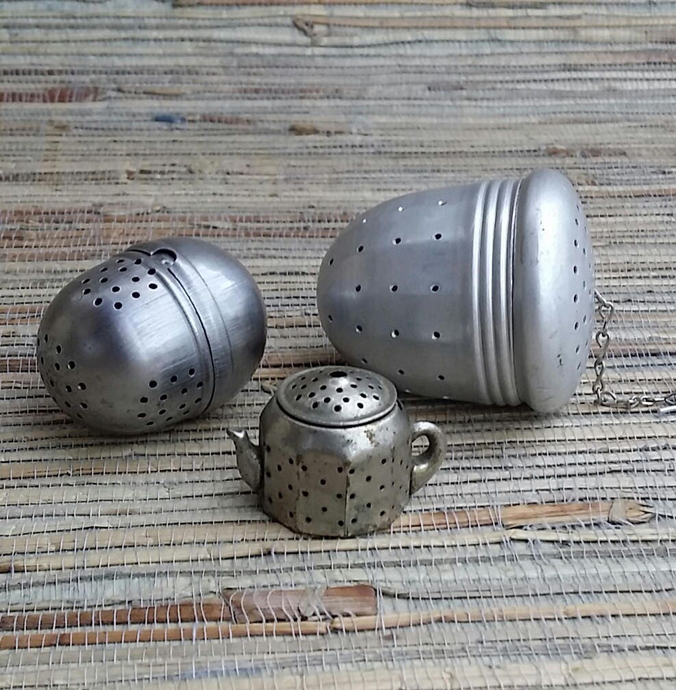 Group of 3 Vintage Tea Balls/Infusers Metal