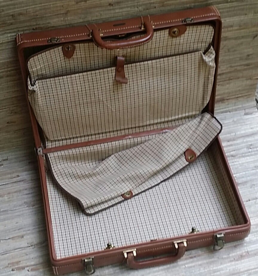 Vintage Leather Suitcase Kaufmann Luggage 6 1/4 x 14 1/2 x 34 Vintage