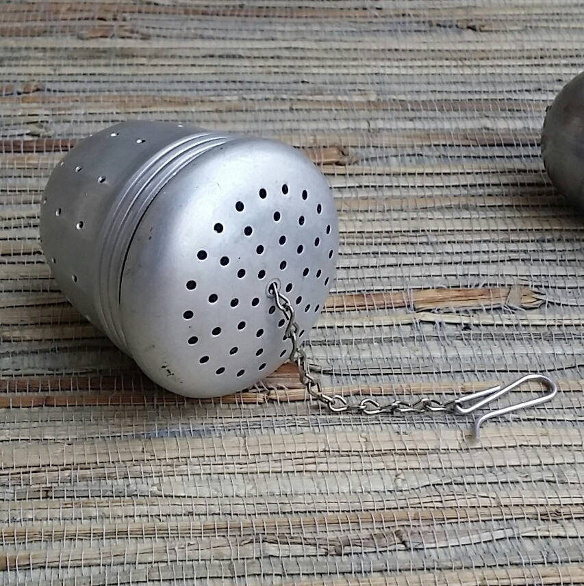 Group of 3 Vintage Tea Balls/Infusers Metal