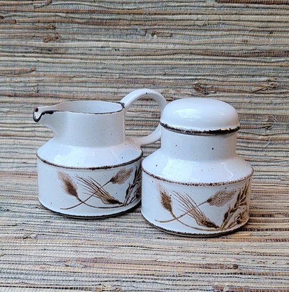 Vintage Midwinter Wild Oats Pattern Stoneware Cream & Sugar Set Made In England 1977-1989 Brown and White Great Mid Century Style