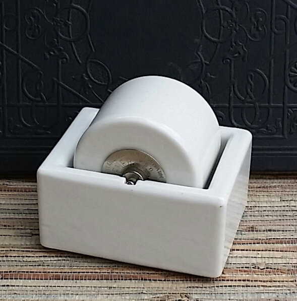 Vintage White Ceramic Stamp Roller/Moistener Sengbusch Ideal Milwaukee