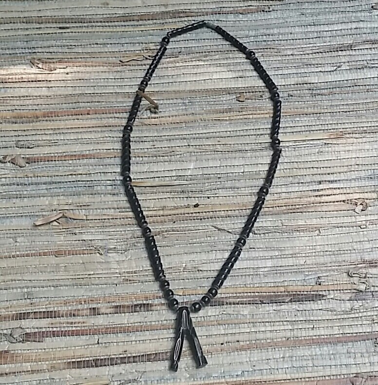 Vintage Hawaiian Black Coral Necklace Hand Carved Beads 20 Vacation