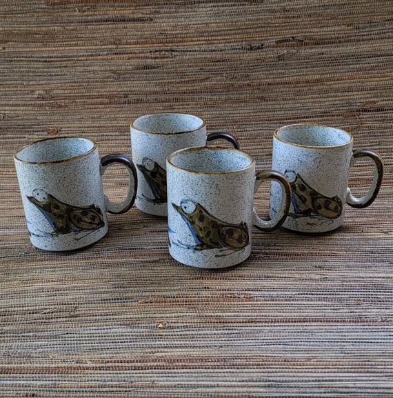 Misty Morn Set of Four Mid Century Pottery Frog Mugs Made in Japan 1960s Stoneware