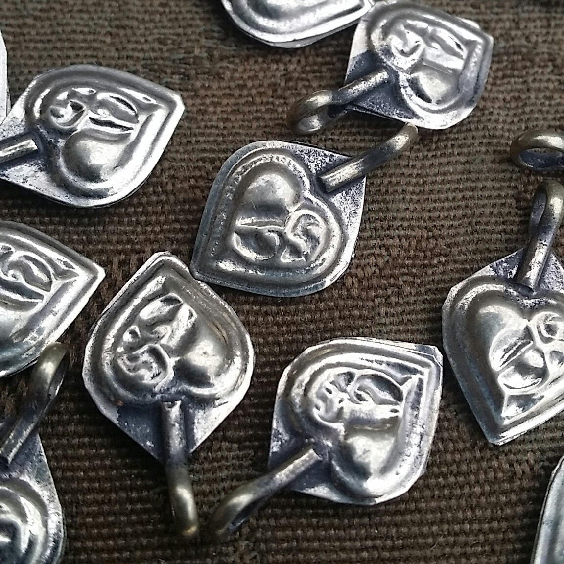 Vintage Metal Embossed Heart Charms Tin Hearts Pendants Jewelry Making Wedding Valentines Day