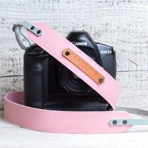 Leather camera strap Personalized DSLR strap Camera straps Monogram camera strap Vintage camera strap Rangefinder Light pink