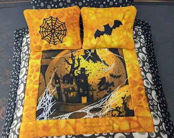 Miniature Halloween Quilt 1:12, Haunted House, spider web, Bat. 1 large pillow and 2 smaller  pillows.