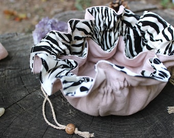 Pronto per la spedizione - Marsupio tascabile in lino color malva leggermente imbottito con fodera in rayon bianco e nero