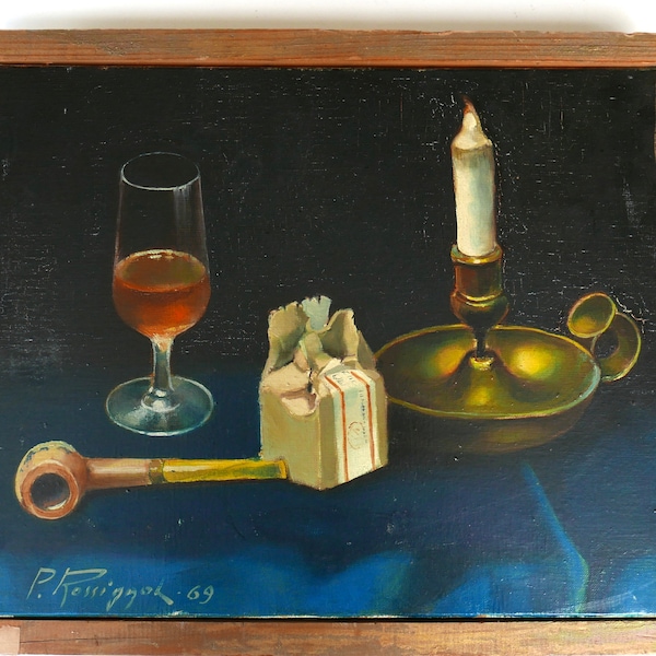 Peinture à l'huile : Nature morte de Pierre Rossignol, années 60 vintage / Noir, tableau sombre, Verre de vin, pipe, tabac, bougeoir