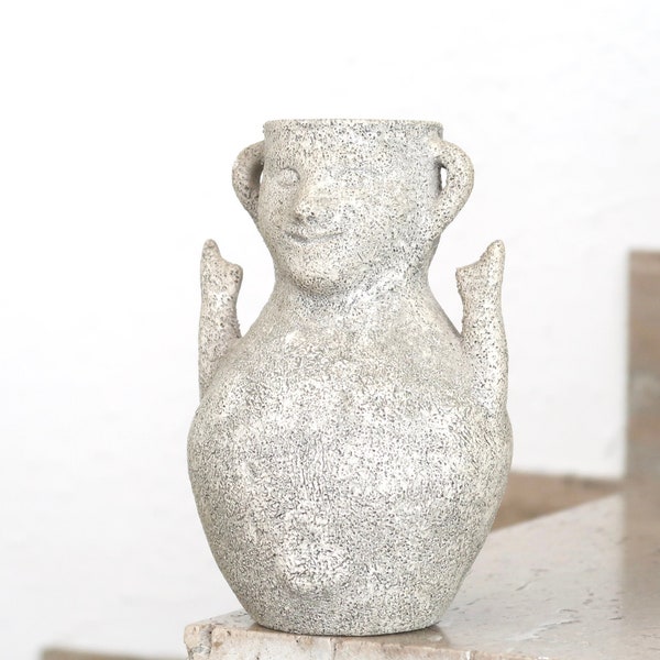 Vase en céramique anthropomorphe de Francis Triay, années 60 / gris, vintage