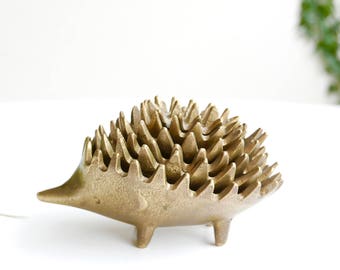 1950s Walter Bosse hedgehog bronze Ashtray, Set Of 6 Original austrian animal sculpture boho bohemian folk ring dish bathroom decor