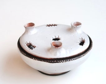 French white ceramic ikebana vase by Jeanne and Norbert Pierlot, Ratilly France, 1960s / wabi sabi, boho chic, country, farmhouse, cottage